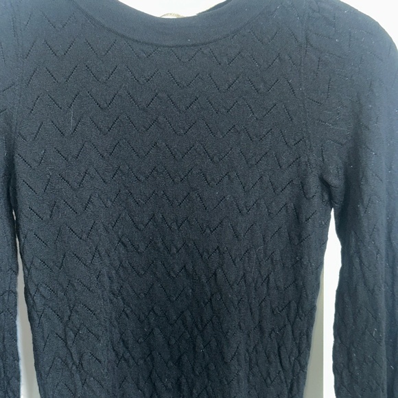 2 Merino Wool XS Sweater Bundle: Navy and Black by Dutch Designer PleinPublique - Picture 13 of 16